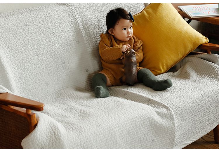 D BY DADWAY ディーバイダッドウェイ イブル キルティングマット Mサイズ ミルキーホワイト フェザーグレー イブル キルティング マット 星 イブル お昼寝布団 出産祝い(代引不可)