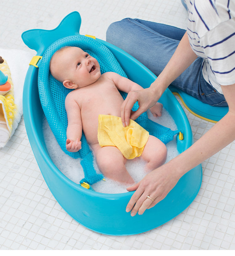 【正規販売店】SKIP HOP ホエールバスタブ スキップホップ ベビーバス お風呂 おふろ 赤ちゃん ベビー コンパクト バスタブ 新生児 ホエール くじら クジラ かわいい 沐浴 初めて クジラ型