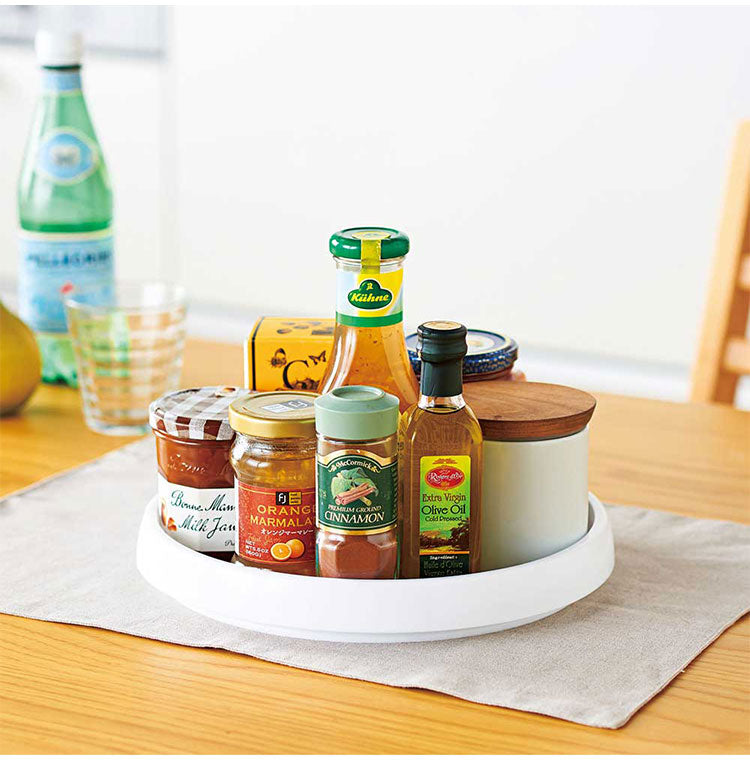 360度回転 冷蔵庫の回転台 奥から取り出しやすい 収納 回転トレー 省スペース 冷蔵庫内 整理整頓 滑り止め付き 取り出しやすい 調味料ラック 棚 卓上 シンク下収納 トレー 回転台