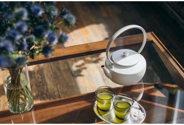 バルミューダ BALMUDA MoonKettle 湯沸し器 やかん 温度調整機能つき電気ケトル ホワイト KPT02JP-WH